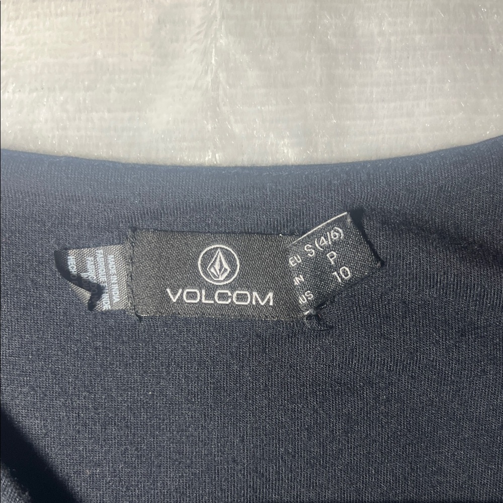 Volcom Classic Black Dress - Picture 2 of 6